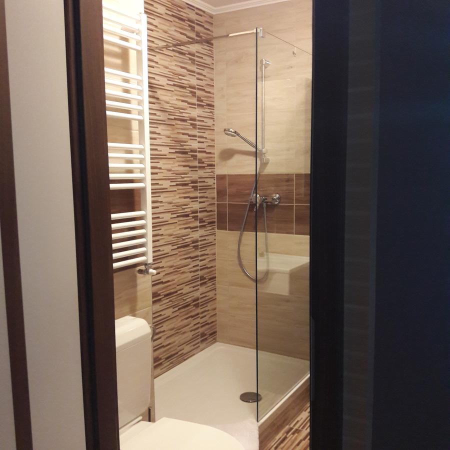 Studio 18 Apartman Казинцбарцика Екстериор снимка