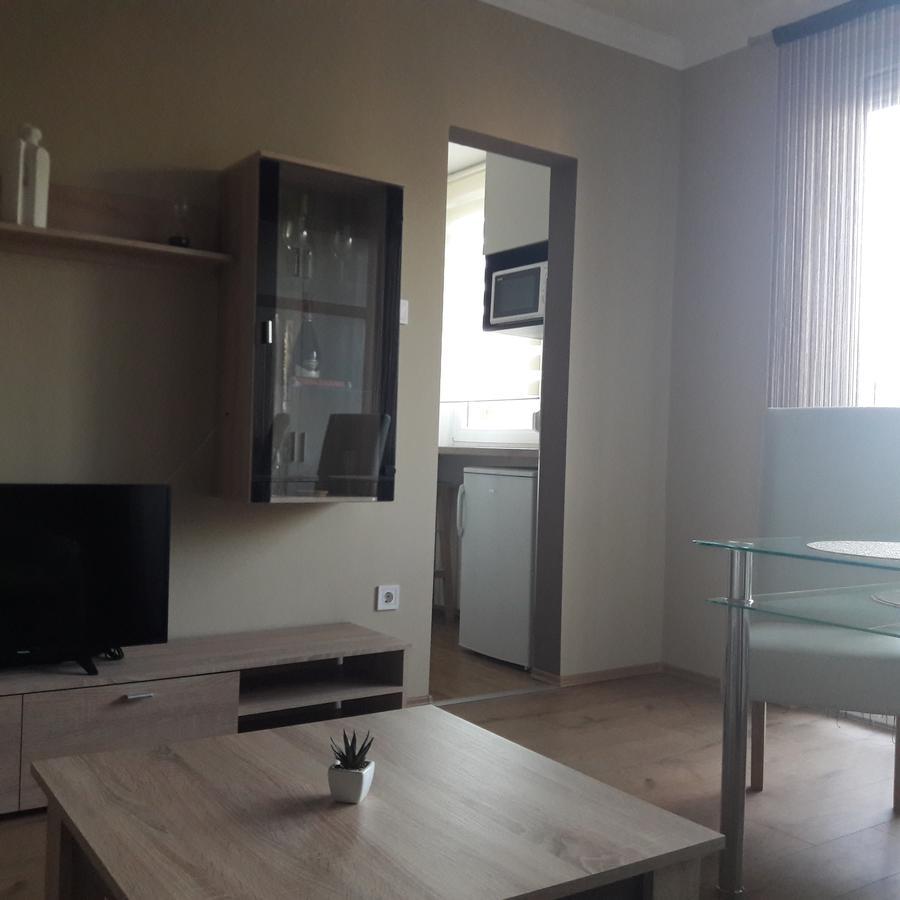 Studio 18 Apartman Казинцбарцика Екстериор снимка